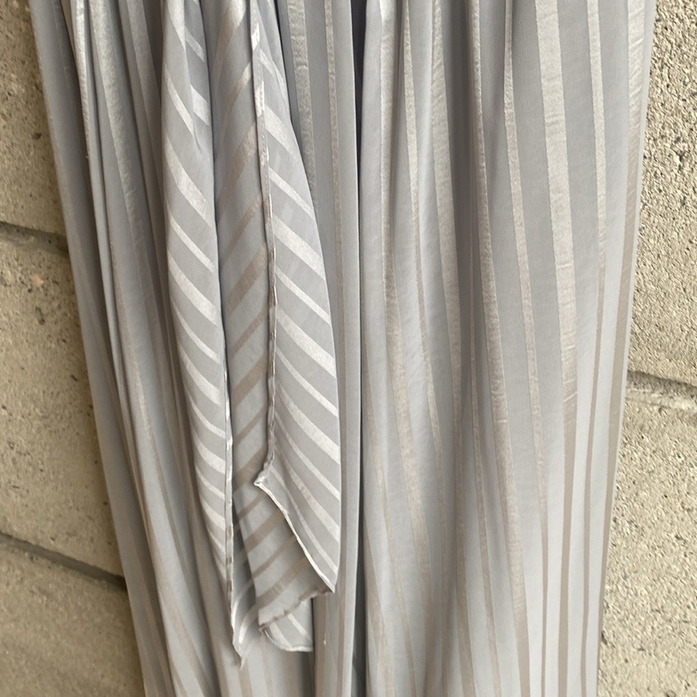 Gown Silver Striped - Picture 9 of 9